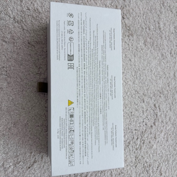 Van Cleef & Arpels Votive Candle Set - Pink, Green, Cream - Picture 9 of 12